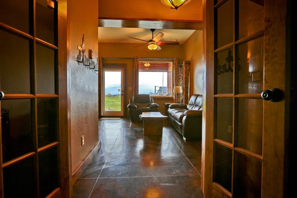 Baycrest Lodge Homer Εξωτερικό φωτογραφία